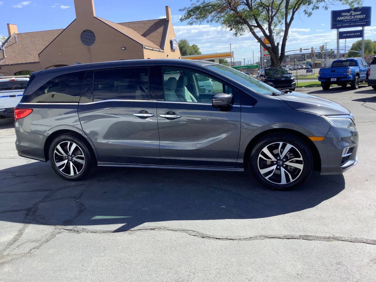 Used 2020 Honda Odyssey Elite image 10