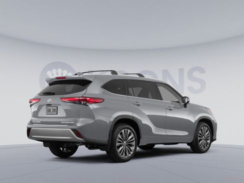 Used 2022 Toyota Highlander Platinum AWD/4WD image 4