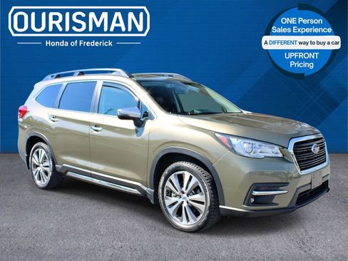 Used 2022 Subaru Ascent Touring image 1