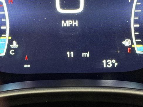 New 2026 Chrysler Pacifica Select image 6