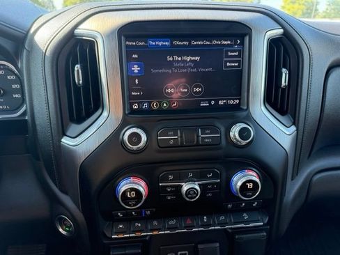 Used 2019 GMC Sierra 1500 Denali w/ Technology Package AWD/4WD image 16