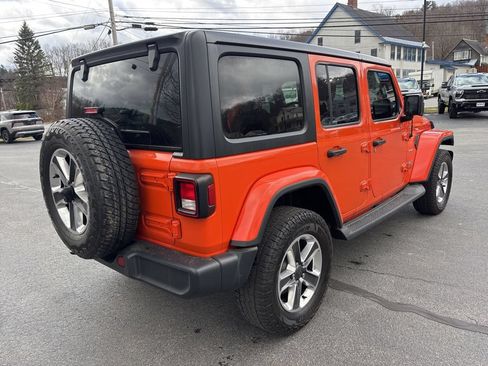 Used 2019 Jeep Wrangler Unlimited Sahara w/ Dual Top Group AWD/4WD image 5