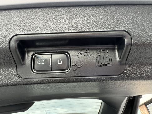 Used 2023 Ford Explorer XLT w/ Equipment Group 202A image 46