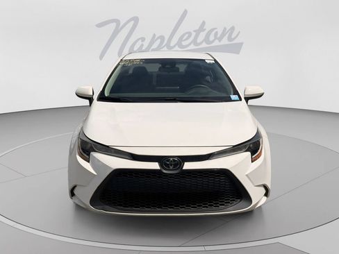 Used 2022 Toyota Corolla LE FWD image 7