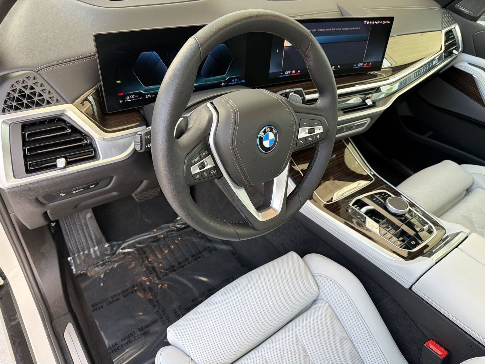 Used 2026 BMW X5 xDrive50e AWD/4WD image 4