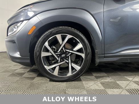 Used 2022 Hyundai Kona Limited image 10