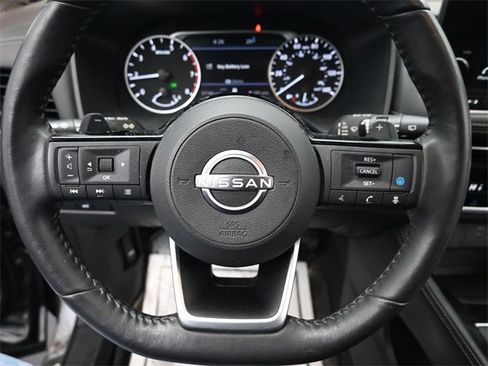 Used 2023 Nissan Rogue SL w/ SL Premium Package image 20