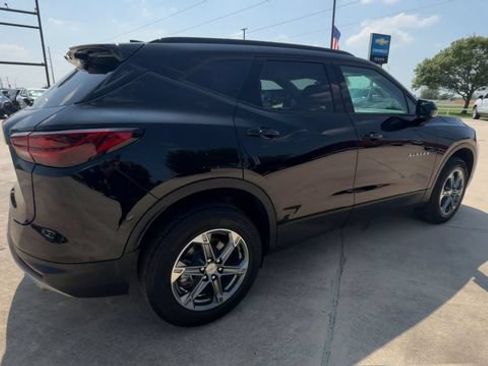 Certified 2024 Chevrolet Blazer LT w/ Convenience Package FWD image 8