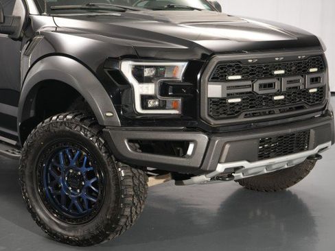 Used 2017 Ford F150 Raptor w/ Equipment Group 801A Mid AWD/4WD image 8