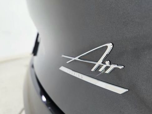 Used 2024 Lucid Air Touring image 18