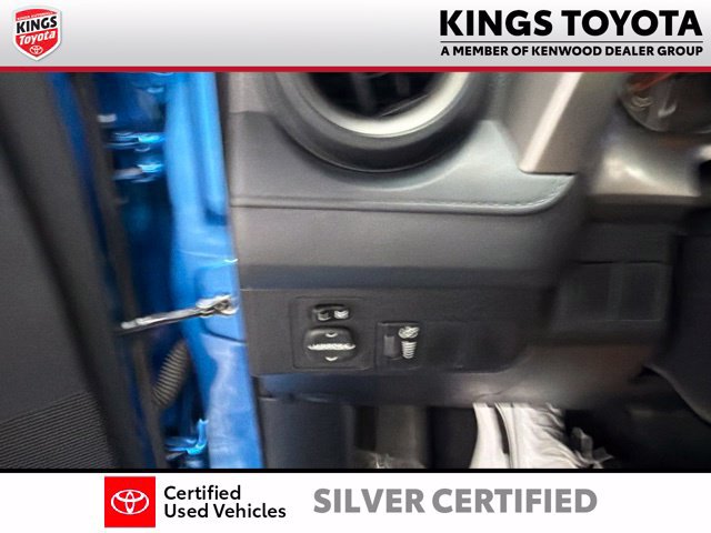 Used 2016 Toyota RAV4 LE FWD image 25
