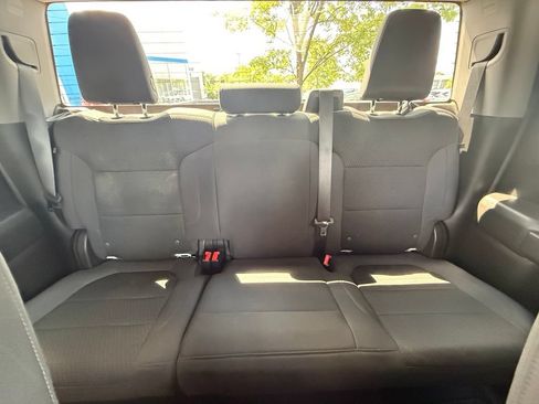 Used 2019 Chevrolet Silverado 1500 Custom w/ Custom Value Package AWD/4WD image 29
