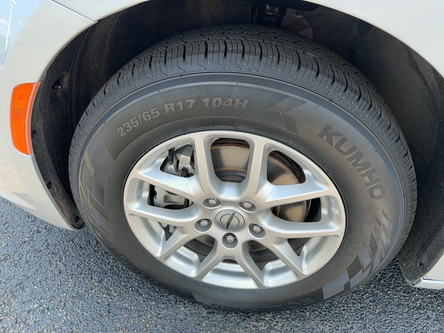 Certified 2024 Chrysler Pacifica Touring-L FWD image 17