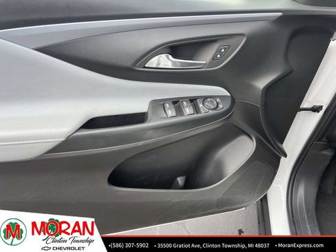 Used 2025 Buick Envista Preferred FWD image 15