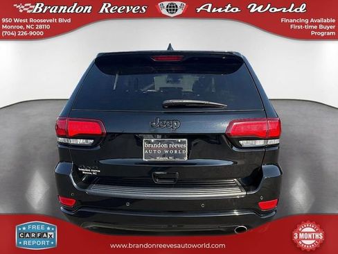 Used 2020 Jeep Grand Cherokee Altitude AWD/4WD image 7