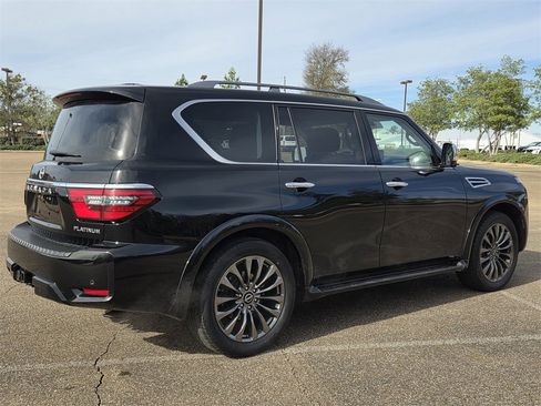 Used 2023 Nissan Armada Platinum w/ Captain's Chairs Package image 4