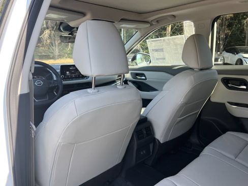 New 2026 Nissan Rogue Dark Armor AWD/4WD image 17