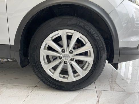 Used 2018 Nissan Rogue Sport SV AWD/4WD image 28