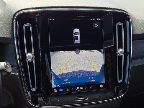 Certified 2023 Volvo XC40 Recharge Plus AWD/4WD image 27