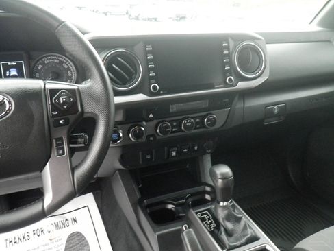 Used 2023 Toyota Tacoma TRD Off-Road image 19