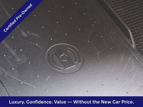 Certified 2025 Volvo XC40 B5 Ultra AWD/4WD image 27
