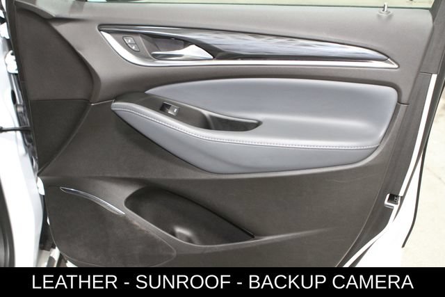 Used 2023 Buick Enclave Essence w/ Experience Buick Package FWD image 21