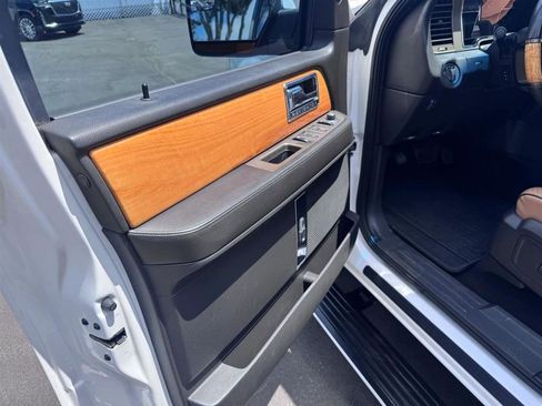 Used 2014 Lincoln Navigator 4WD w/ Equipment Group 101A image 22