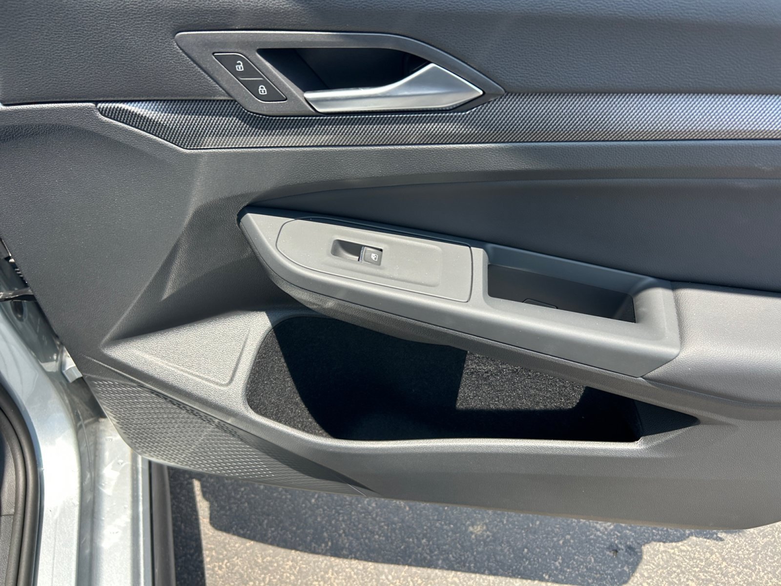 New 2026 Volkswagen GTI SE FWD image 16