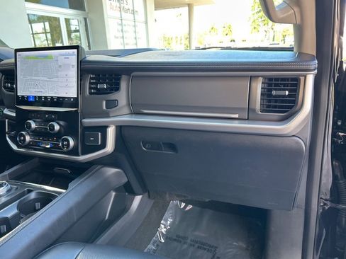Used 2024 Ford Expedition Max XLT AWD/4WD image 23
