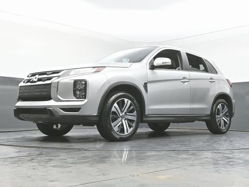 Used 2023 Mitsubishi Outlander Sport SE image 52