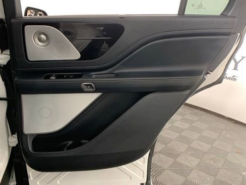 New 2025 Lincoln Aviator Reserve w/ Luxury Package image 28