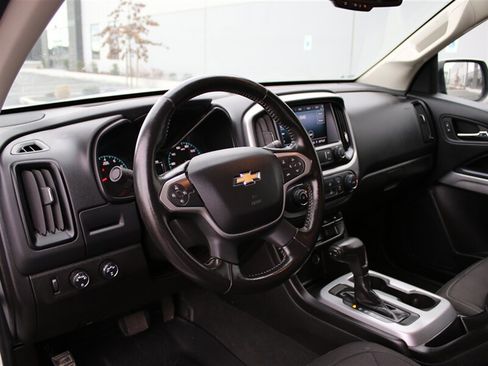 Used 2021 Chevrolet Colorado LT AWD/4WD image 5