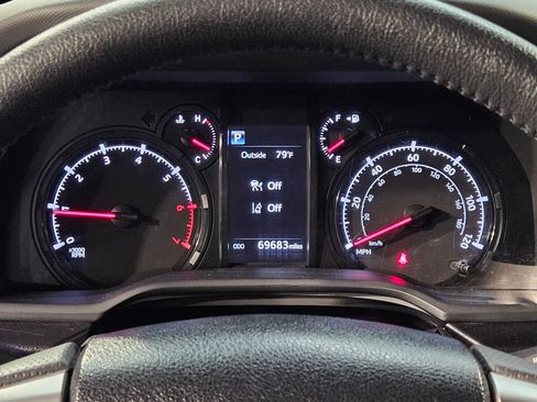 Used 2023 Toyota 4Runner SR5 AWD/4WD image 15