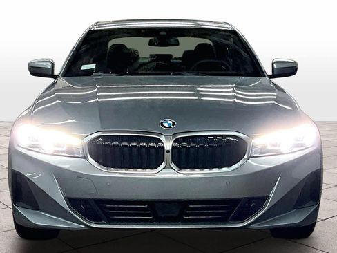 Used 2025 BMW 330i Sedan w/ Convenience Package image 3