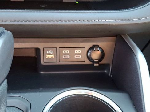 Used 2023 Toyota Highlander XSE AWD/4WD image 18