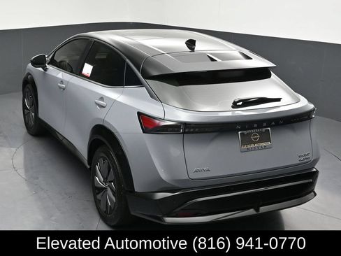 Used 2024 Nissan Ariya AWD image 28