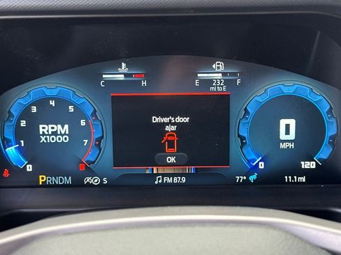 New 2025 Ford Bronco Base image 32