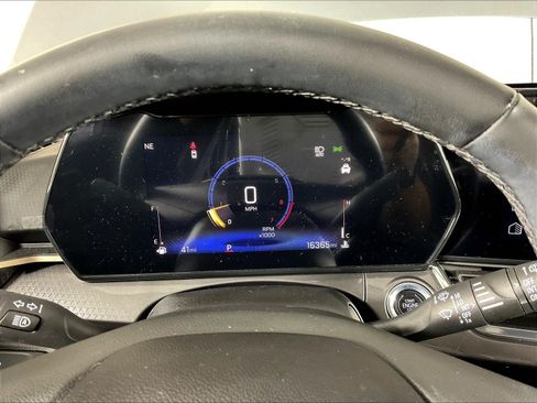 Used 2025 Chevrolet Trax ACTIV w/ Driver Confidence Package FWD image 14