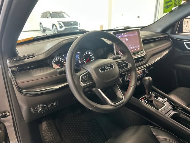 Used 2023 Jeep Compass Trailhawk AWD/4WD image 12