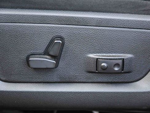 Used 2024 RAM 2500 Big Horn image 11