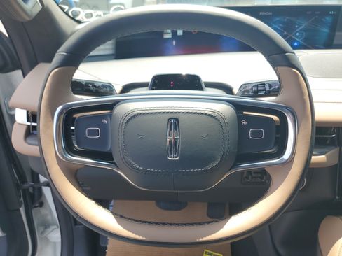 New 2027 Lincoln Navigator Black Label AWD/4WD image 16