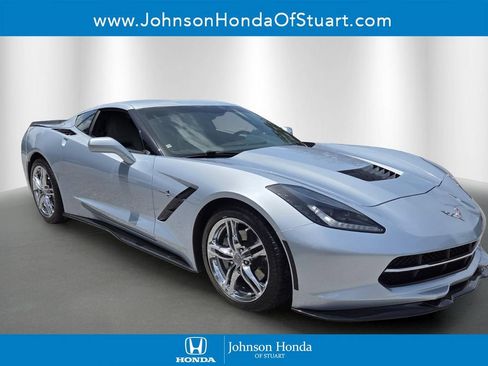 Used 2017 Chevrolet Corvette Stingray Coupe w/ 1LT RWD image 1