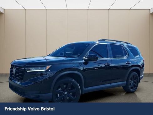 Used 2025 Honda Pilot Black Edition image 1
