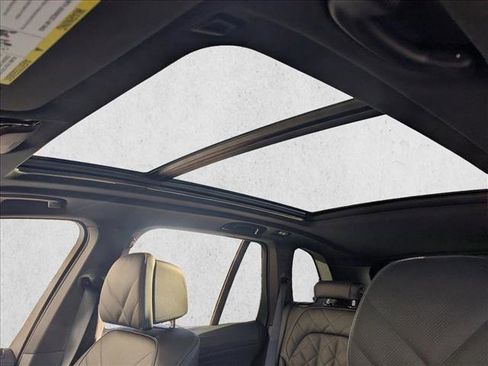 New 2026 BMW X5 xDrive50e w/ Climate Comfort Package image 17