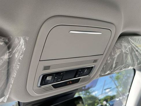New 2026 Lincoln Nautilus Premier AWD/4WD image 20