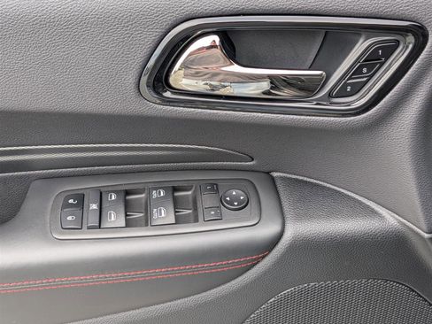 Used 2024 Dodge Durango GT image 23