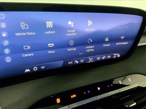 Used 2025 Buick Enclave Sport Touring image 6