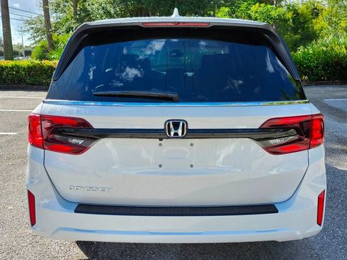 New 2026 Honda Odyssey EX-L image 5