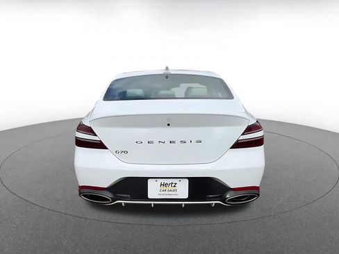 Used 2025 Genesis G70 2.5T image 12