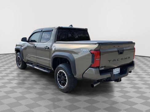 Used 2026 Toyota Tacoma TRD Off-Road AWD/4WD image 3